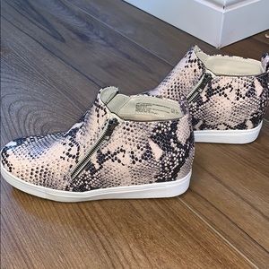 Brand new snake skin tennis shoe wedges